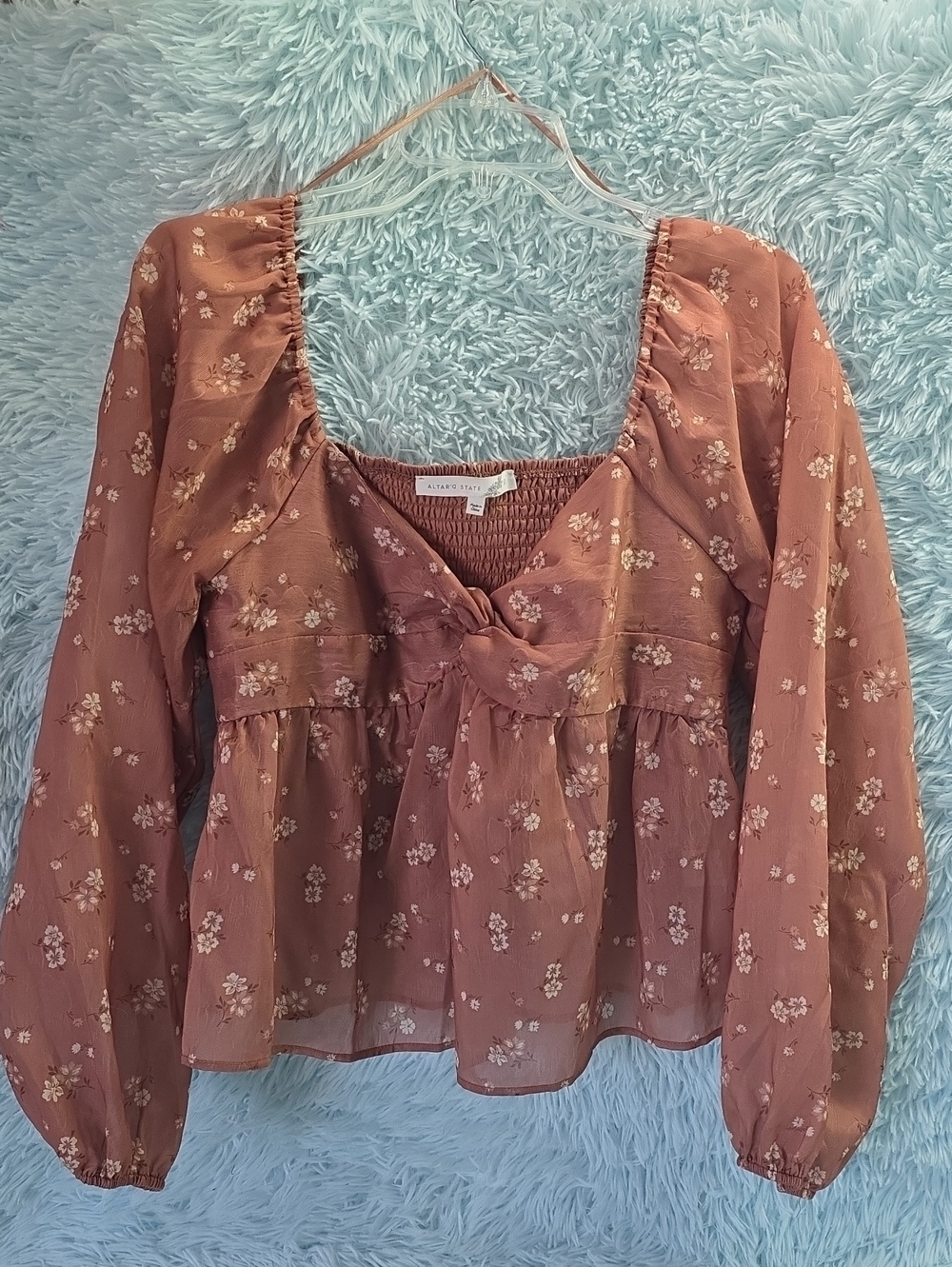 Altar'd State Floral Babydoll Peplum Blouse Rusty Rose‎ L